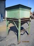 Small sand hopper up foots  ±2m²